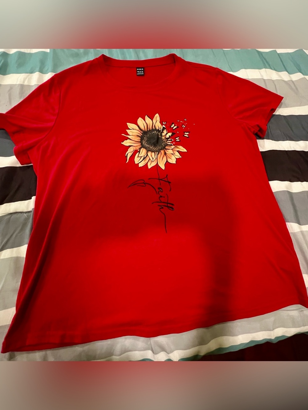 Sale(5 for $20)-Red Sunflower Graphic Tee